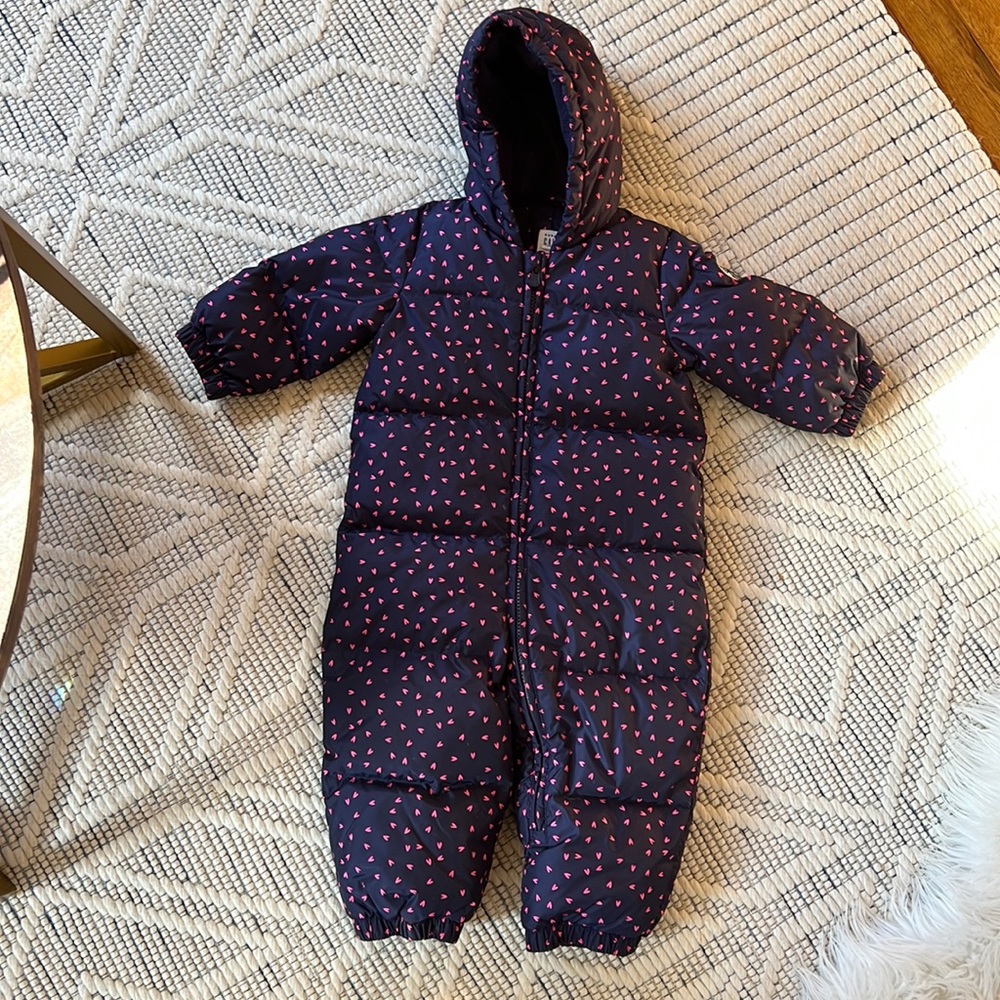 Gap snowsuit size 18-24 months